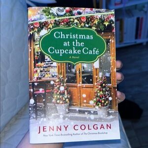 Christmas at the Cupcake Café by Jenny Colgan